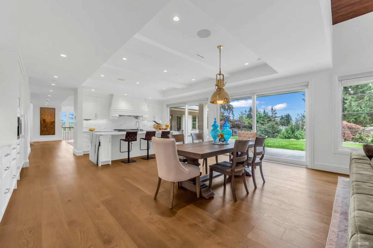 Pantry Photo of 565 Robin Hood Road, West Vancouver, BC