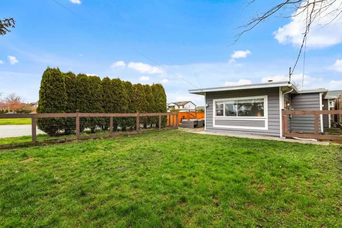 Backyard Photo of 34705 4 Avenue, Abbotsford, BC