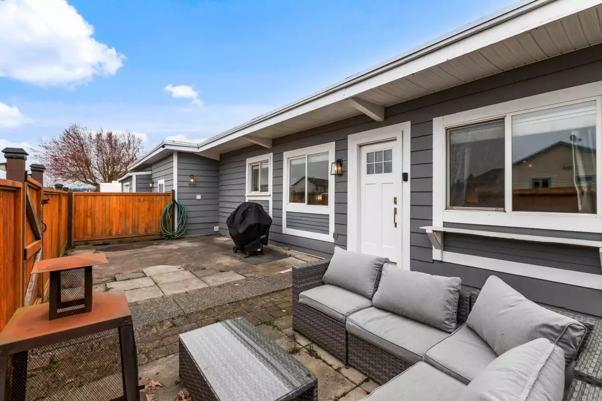Kitchen Photo of 34705 4 Avenue, Abbotsford, BC