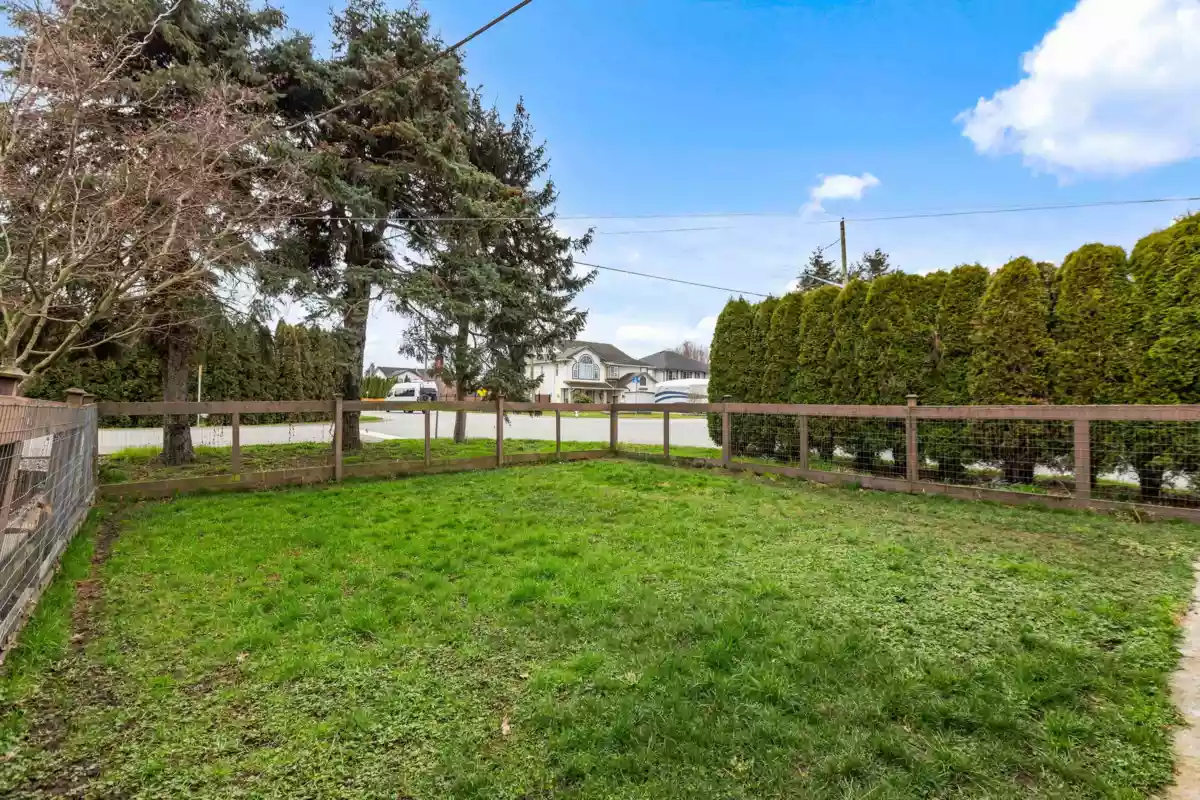 Outdoor Deck Photo of 34705 4 Avenue, Abbotsford, BC
