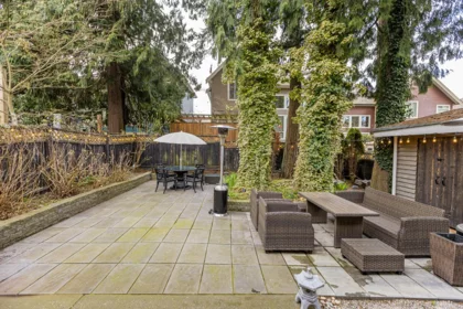 Front Yard Photo of 14758 34a Avenue, Surrey, BC
