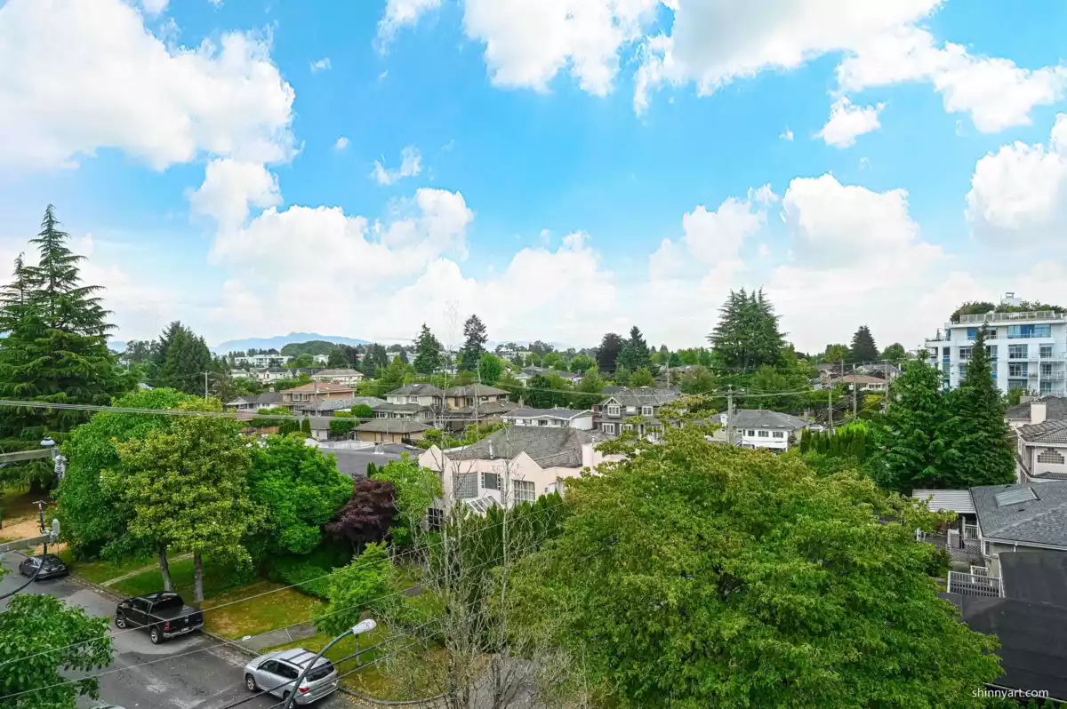 Hallway Photo of 601 5699 Baillie Street, Vancouver, BC