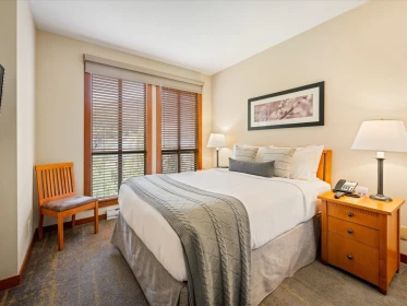 216 4320 Sundial Crescent, Whistler, BC, Whistler — Apartment/Condo for sale