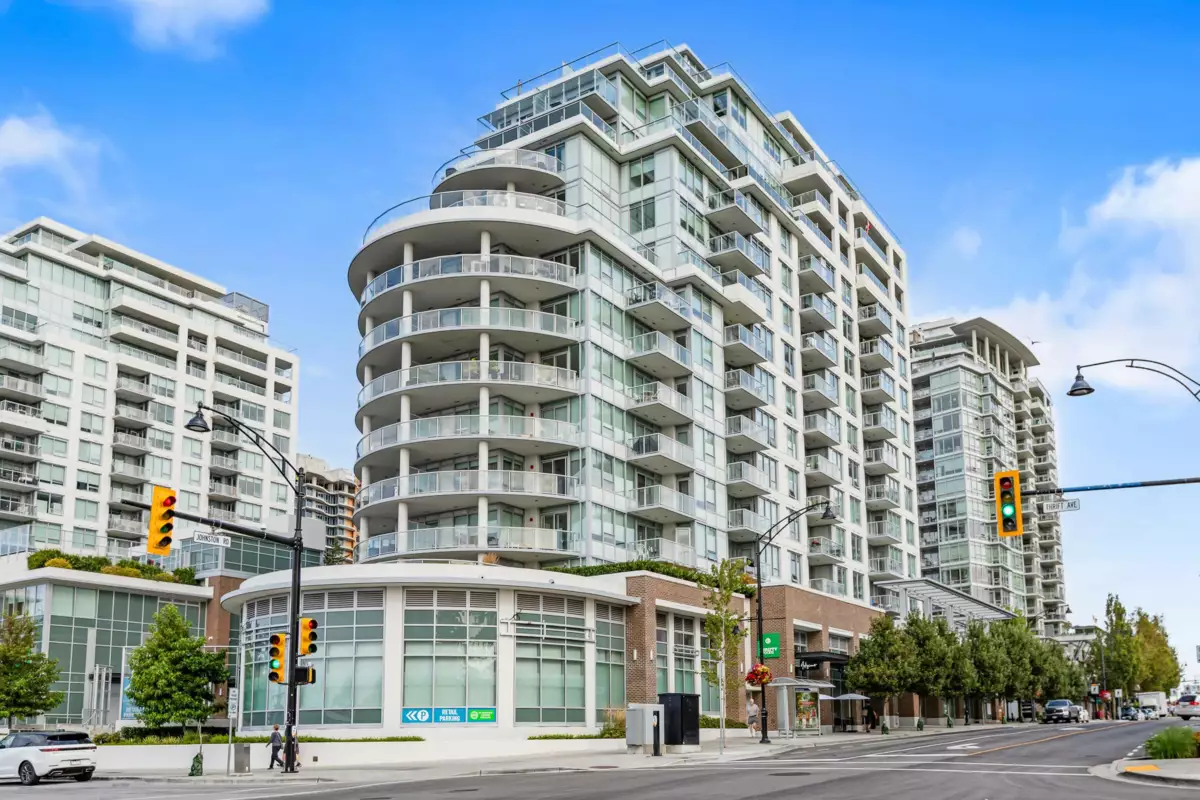 Exterior Rear Photo of 601 1441 Johnston Road, White Rock, BC