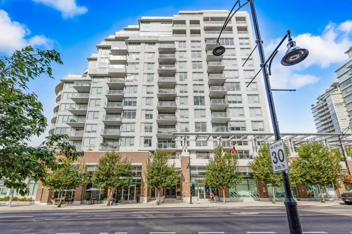 Living Room Photo of 601 1441 Johnston Road, White Rock, BC