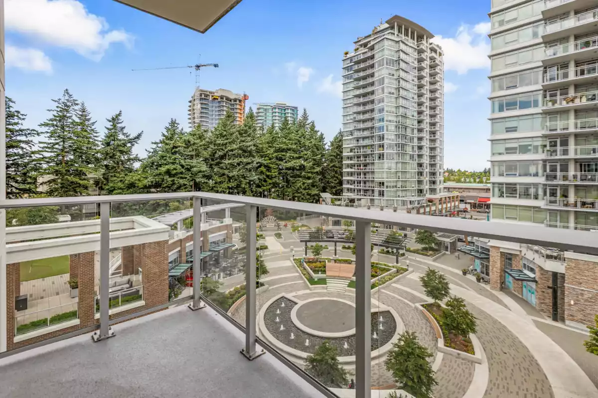 Outdoor Patio Photo of 601 1441 Johnston Road, White Rock, BC