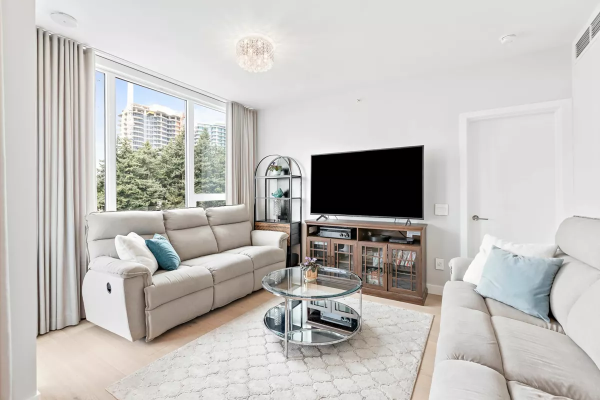 Powder Room Photo of 601 1441 Johnston Road, White Rock, BC