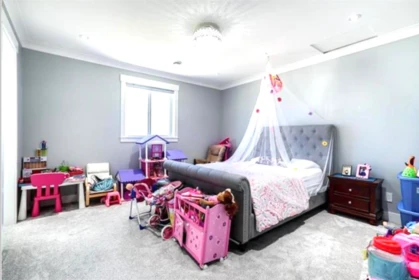 Basement Recreation Room Photo of 17012 57 Avenue, Surrey, BC
