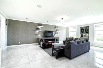 Kitchen Photo of 17012 57 Avenue, Surrey, BC