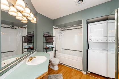 Guest Bathroom Photo of 20806 Sakwi Creek Road, Mission, BC