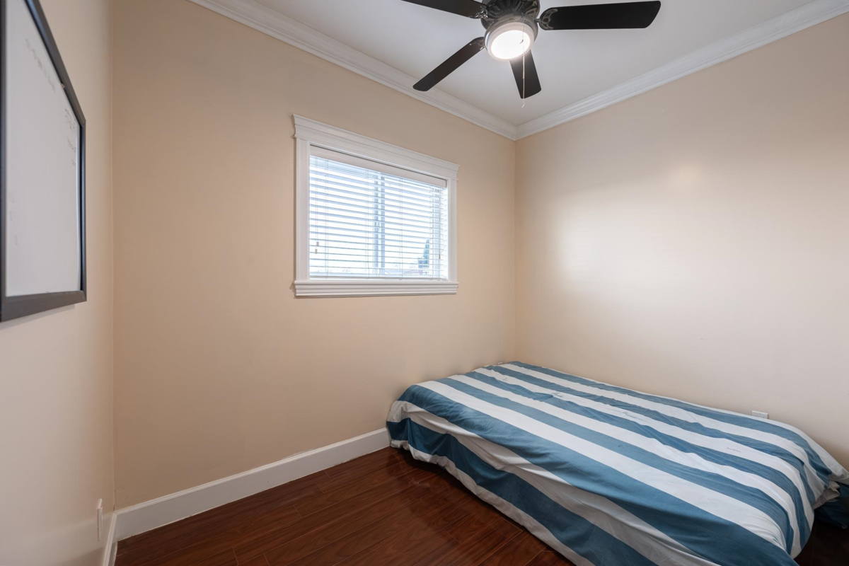 Bedroom 3 Photo of 741 E 61st Avenue, Vancouver, BC