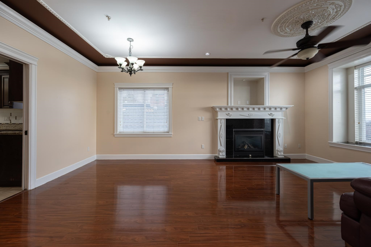 Kitchen Photo of 741 E 61st Avenue, Vancouver, BC