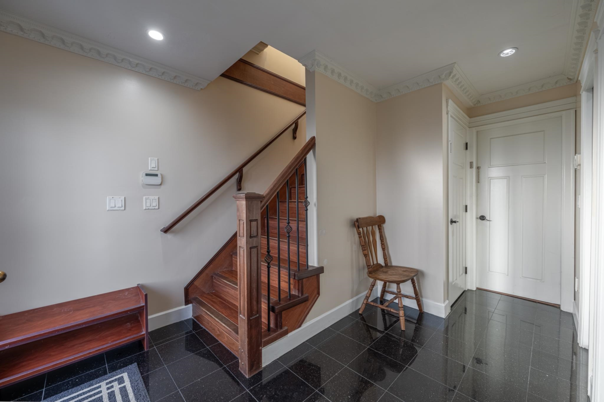 Powder Room Photo of 741 E 61st Avenue, Vancouver, BC