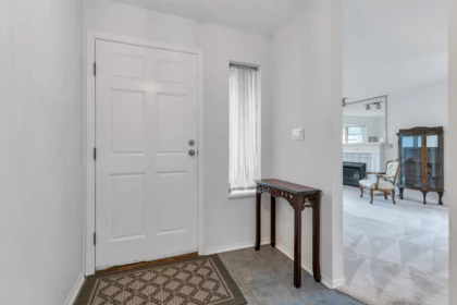 Kitchen Photo of 114 14271 18a Avenue, Surrey, BC