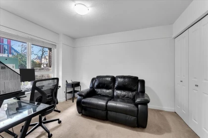 Mudroom Photo of 26 16772 61 Avenue, Surrey, BC
