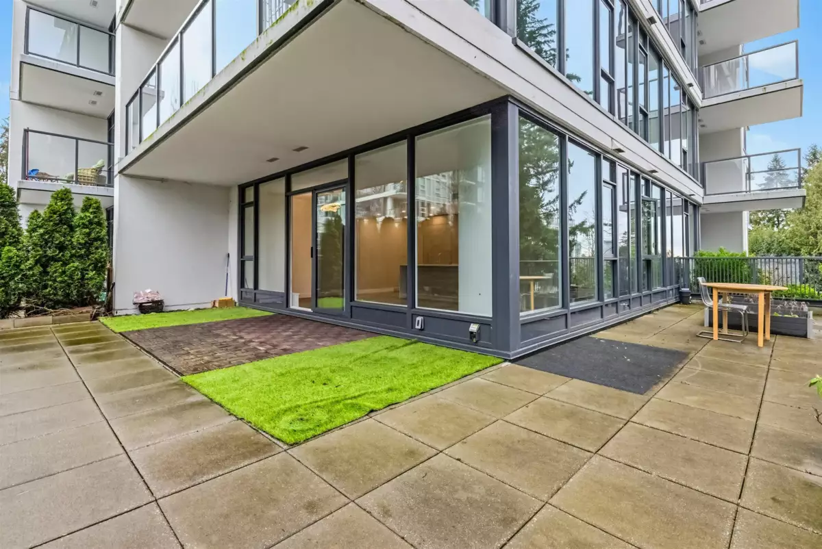 Mudroom Photo of 201 585 Austin Avenue, Coquitlam, BC