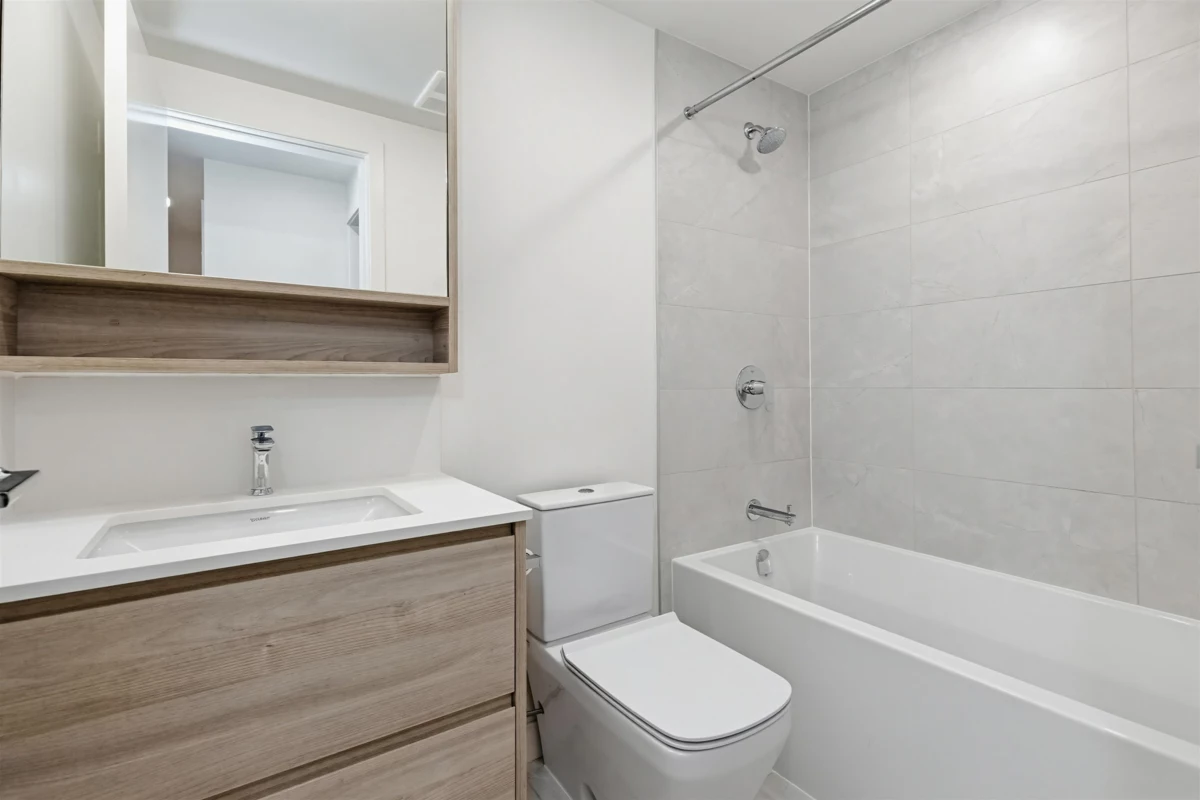 Office / Den Photo of 201 585 Austin Avenue, Coquitlam, BC