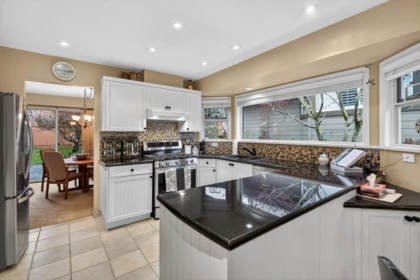 Breakfast Nook Photo of 115 16080 82 Avenue, Surrey, BC