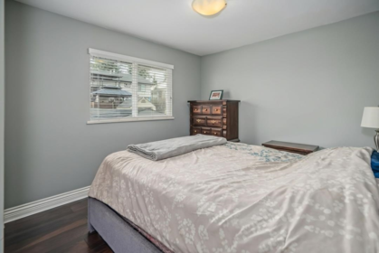 Entry Foyer Photo of 8247 Bowyer Drive, Mission, BC