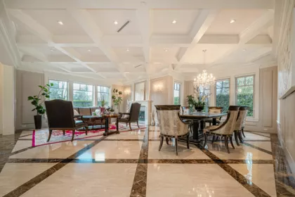 6708 Yew Street, Vancouver, BC
