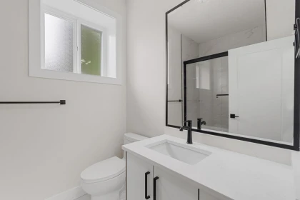 Hot Tub / Spa Photo of 33664 Dewdney Trunk Road, Mission, BC