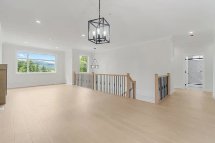 Staircase Photo of 33664 Dewdney Trunk Road, Mission, BC