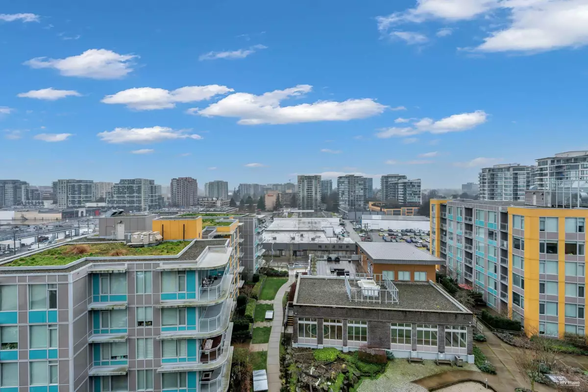 Outdoor Patio Photo of 1109 7708 Alderbridge Way, Richmond, BC