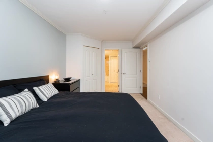 Bedroom 4 Photo of 305 2340 Hawthorne Avenue, Port Coquitlam, BC