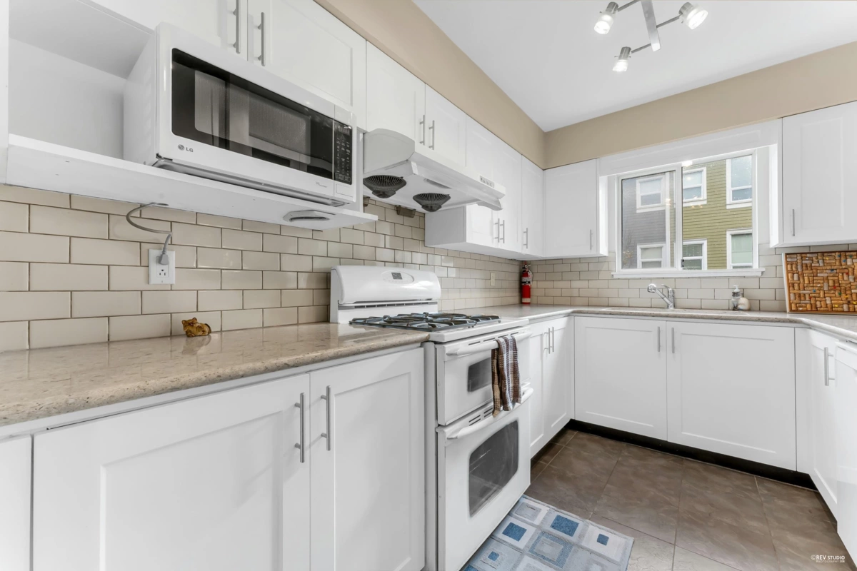 Bedroom 3 Photo of 8 4890 48 Avenue, Delta, BC