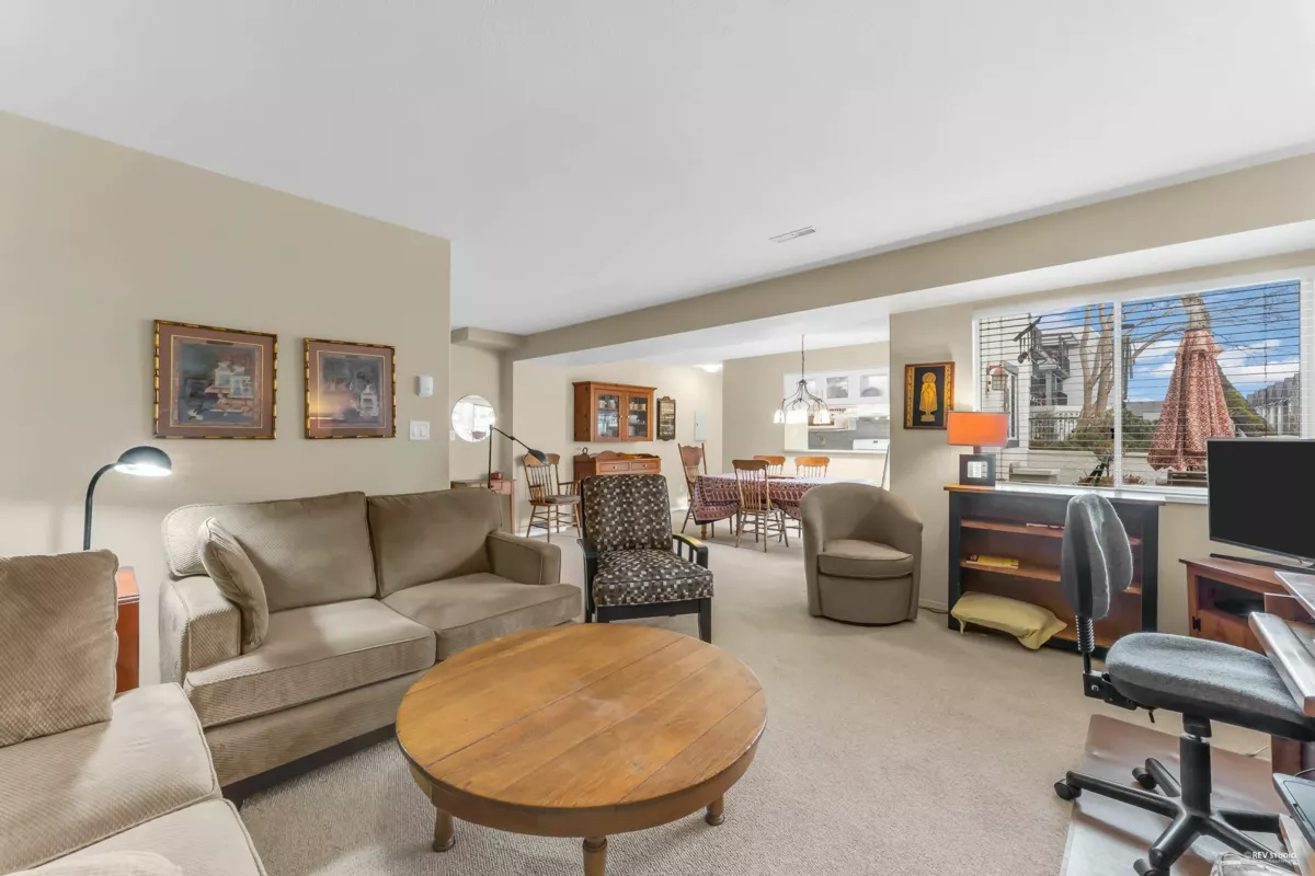 Breakfast Nook Photo of 8 4890 48 Avenue, Delta, BC