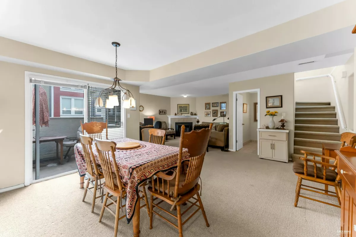 Dining Area Photo of 8 4890 48 Avenue, Delta, BC