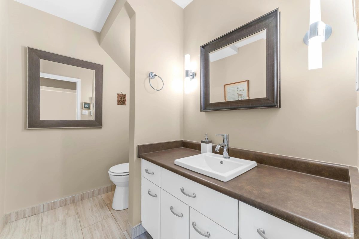 Office / Den Photo of 8 4890 48 Avenue, Delta, BC