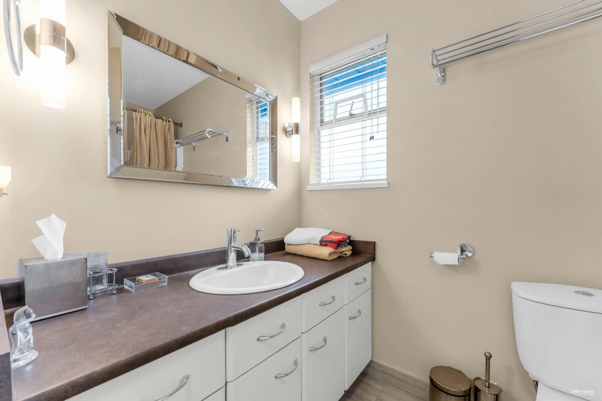 Outdoor Patio Photo of 8 4890 48 Avenue, Delta, BC