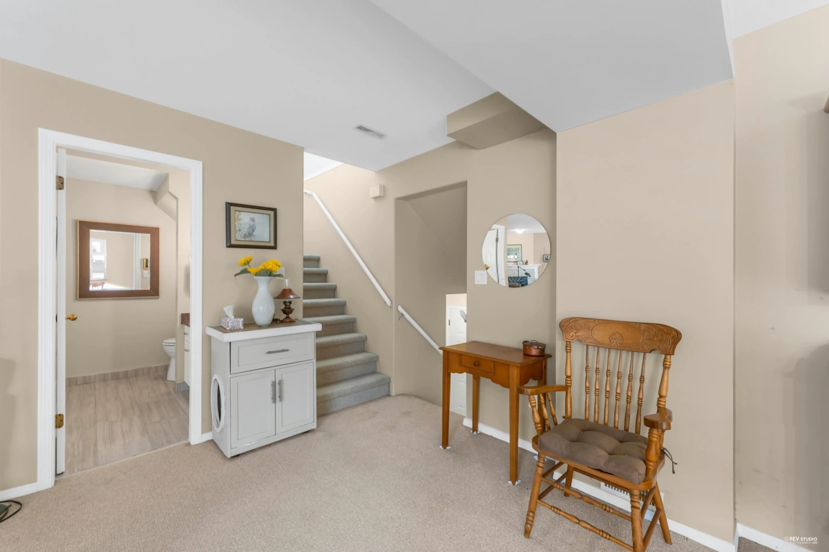 Powder Room Photo of 8 4890 48 Avenue, Delta, BC