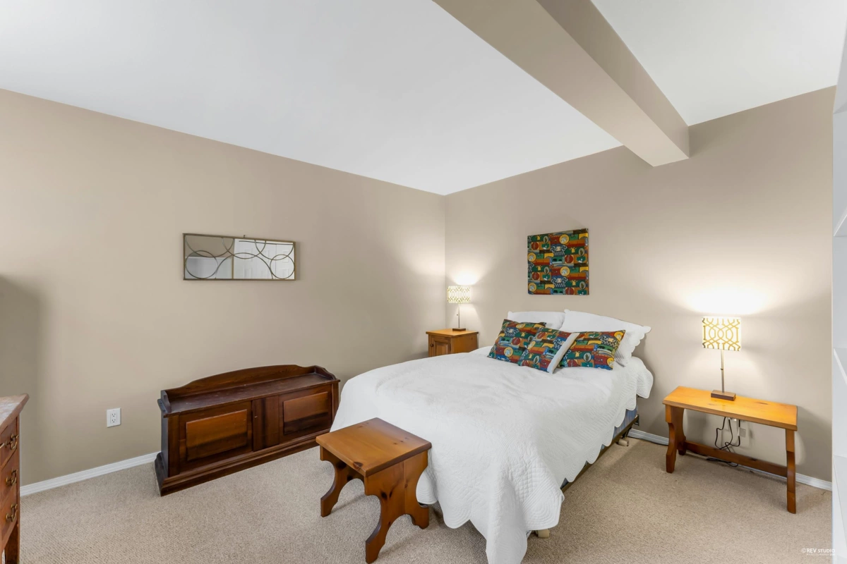 Staircase Photo of 8 4890 48 Avenue, Delta, BC