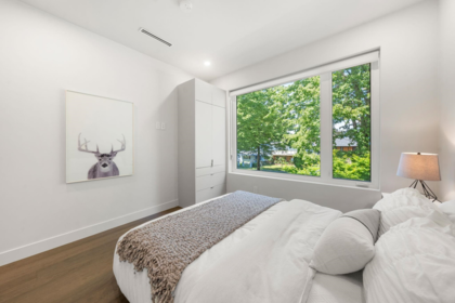 Laundry Room Photo of 1 638 E 46th Avenue, Vancouver, BC