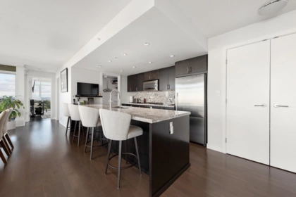 Breakfast Nook Photo of 1202 1455 George Street, White Rock, BC