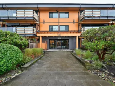 Entry Foyer Photo of 201 2336 Wall Street, Vancouver, BC