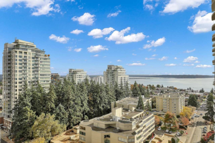 Front exterior of 1401 1501 Foster Street, White Rock, BC