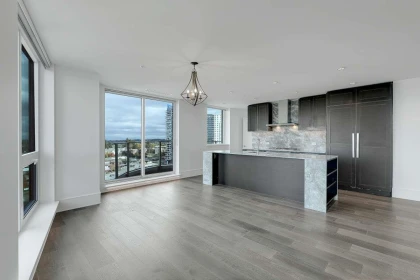 Kitchen Photo of 1401 1501 Foster Street, White Rock, BC