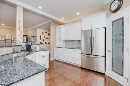 Basement Recreation Room Photo of 1537 Mccullough Road, Sechelt, BC