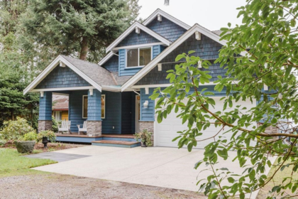 1537 Mccullough Road, Sechelt, BC, Sechelt — Single Family Residence for sale