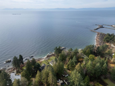 Fitness Center Photo Near 1537 Mccullough Road, Sechelt, BC