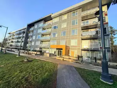 213 10838 Whalley Boulevard, Surrey, BC