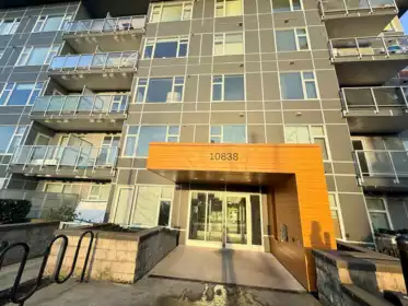 213 10838 Whalley Boulevard, Surrey, BC