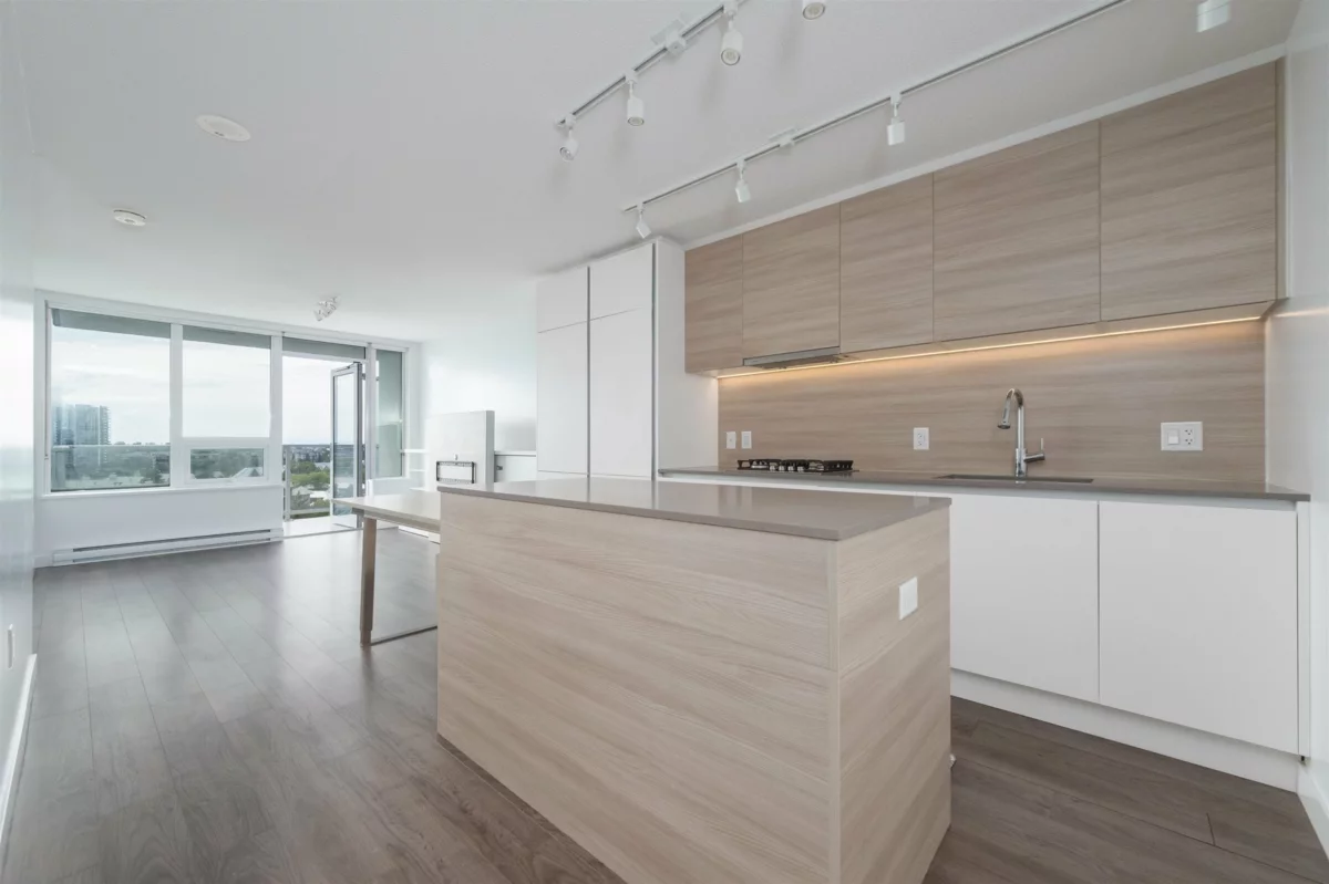 Living Room Photo of 912 988 Quayside Drive, New Westminster, BC