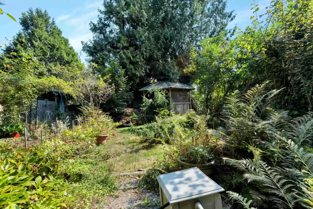 Bedroom 4 Photo of 9533 139 Street, Surrey, BC