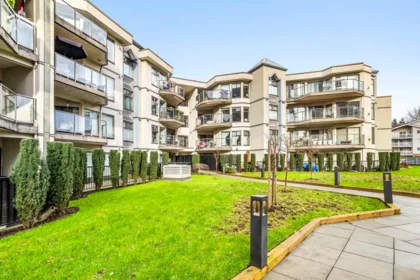 215 2968 Burlington Drive, Coquitlam, BC, Coquitlam — Apartment/Condo for sale