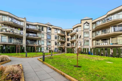 215 2968 Burlington Drive, Coquitlam, BC, Coquitlam — Apartment/Condo for sale