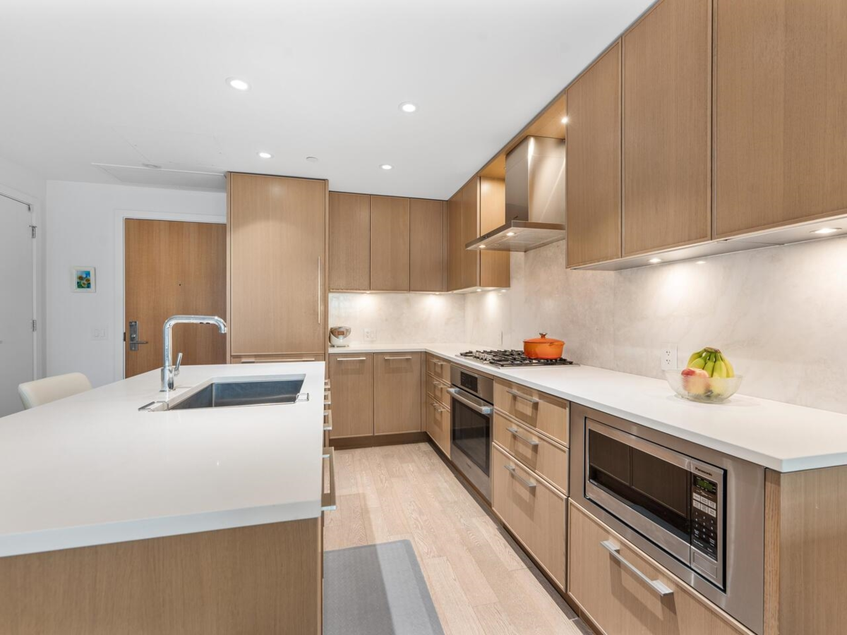 Exterior Rear Photo of 302 3220 Connaught Crescent, North Vancouver, BC